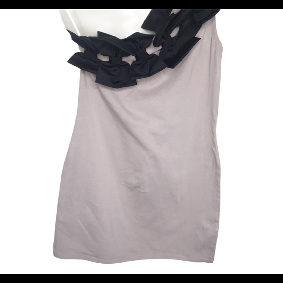 ASOS Asymmetrical One Shoulder Top/Blouse With Bow Corsage Detail Tan/Mocha Sz 6 - Picture 5 of 8